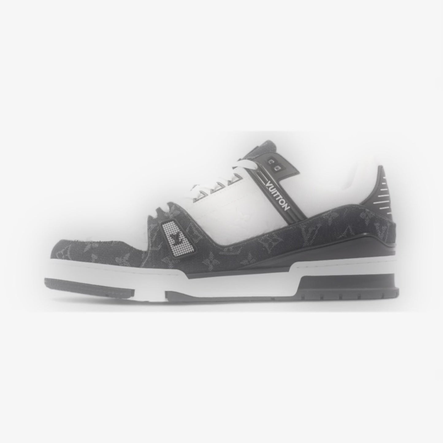 LV L0UIS TRAINER SNEAKERSS